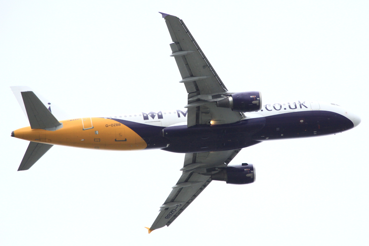 G-OZBB (389) 1992 Airbus A320-212