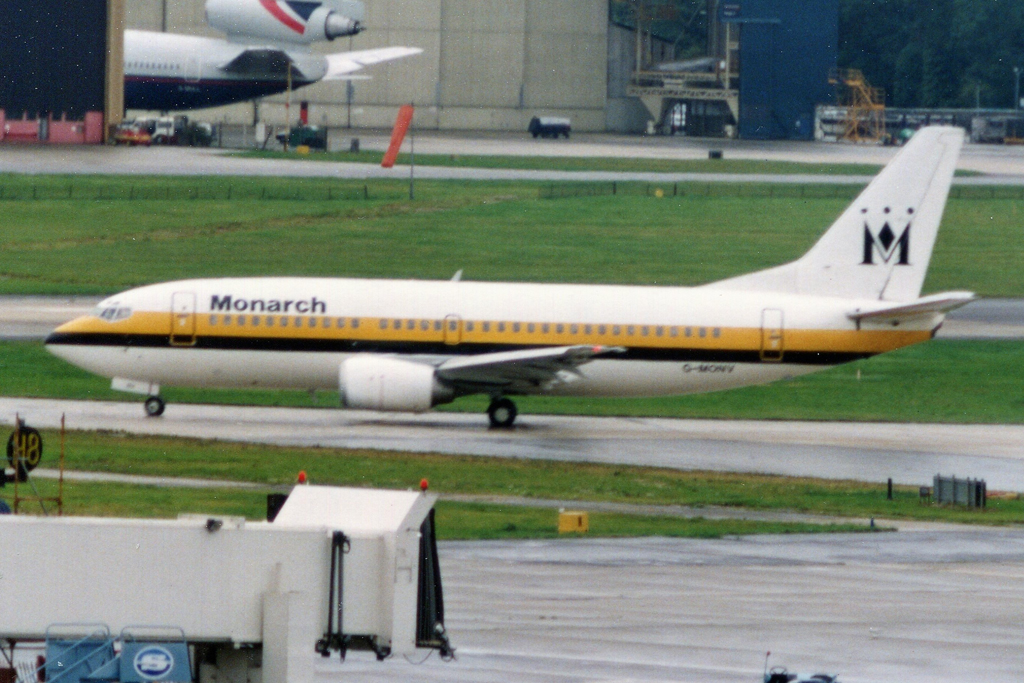 G-MONV · Boeing 737-33A · (LGW / EGKK)