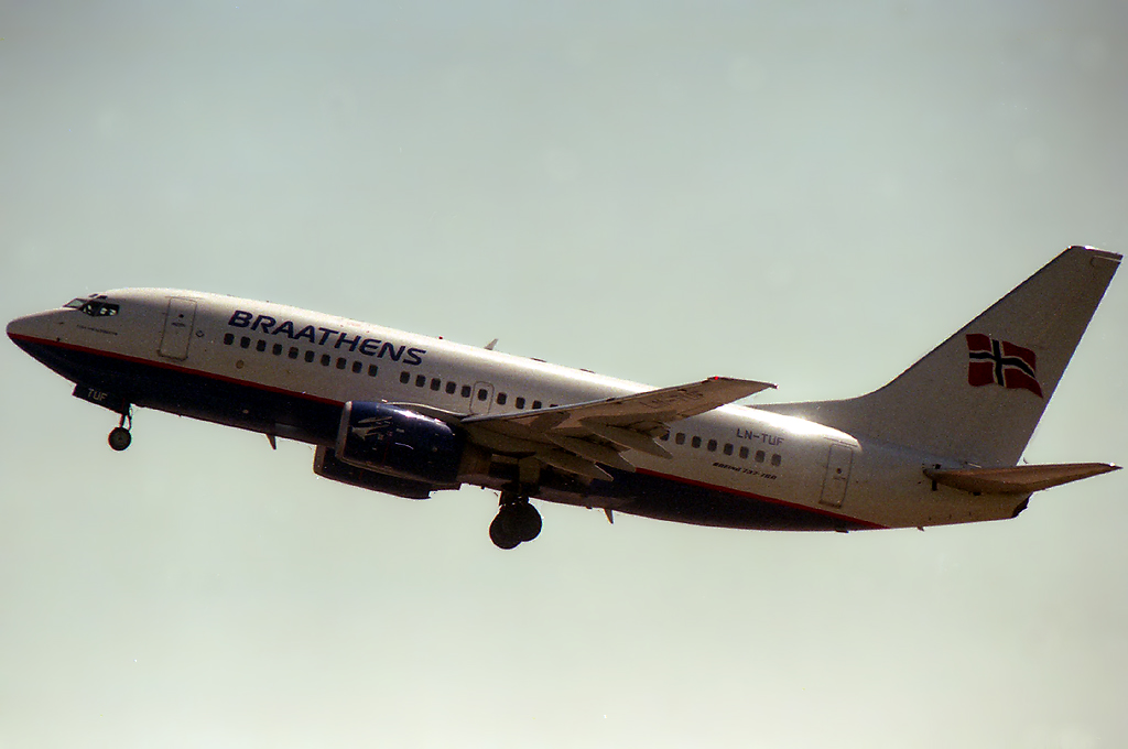 LN-TUF (28222) 1999 Boeing 737-705