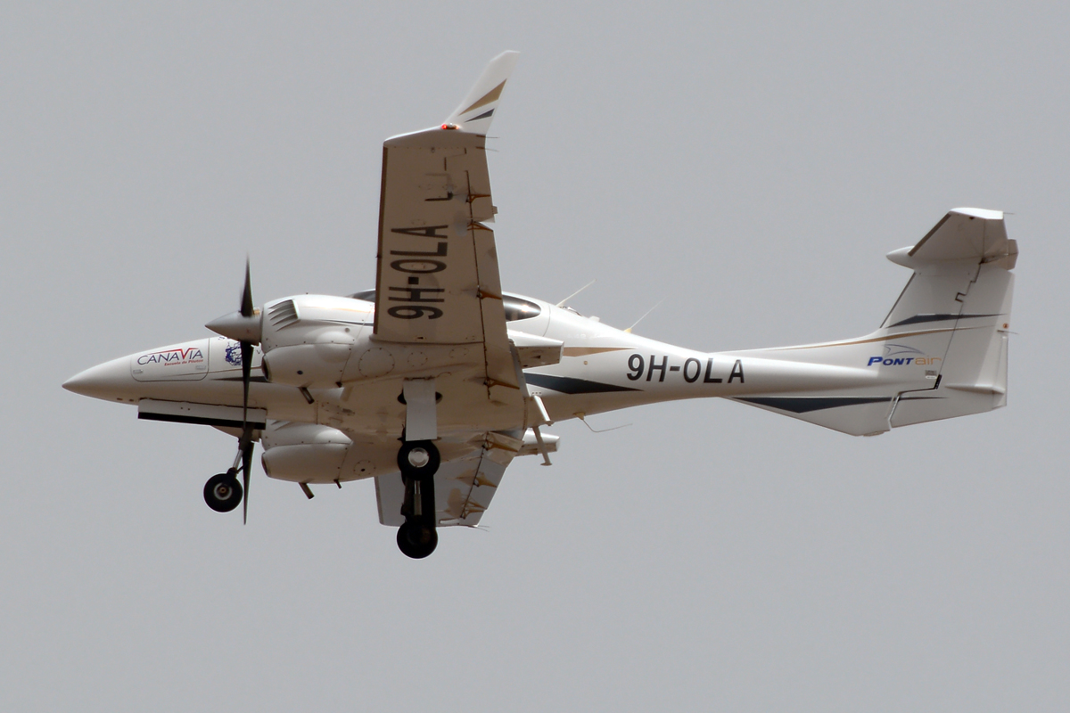 9H-OLA · Diamond DA-42 Twin Star · (LPA / GCLP)