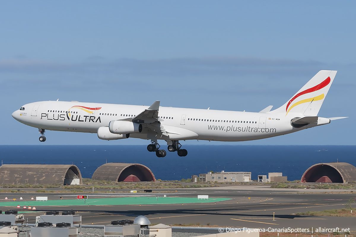 EC-MQM (399) 2001 Airbus A340-313X