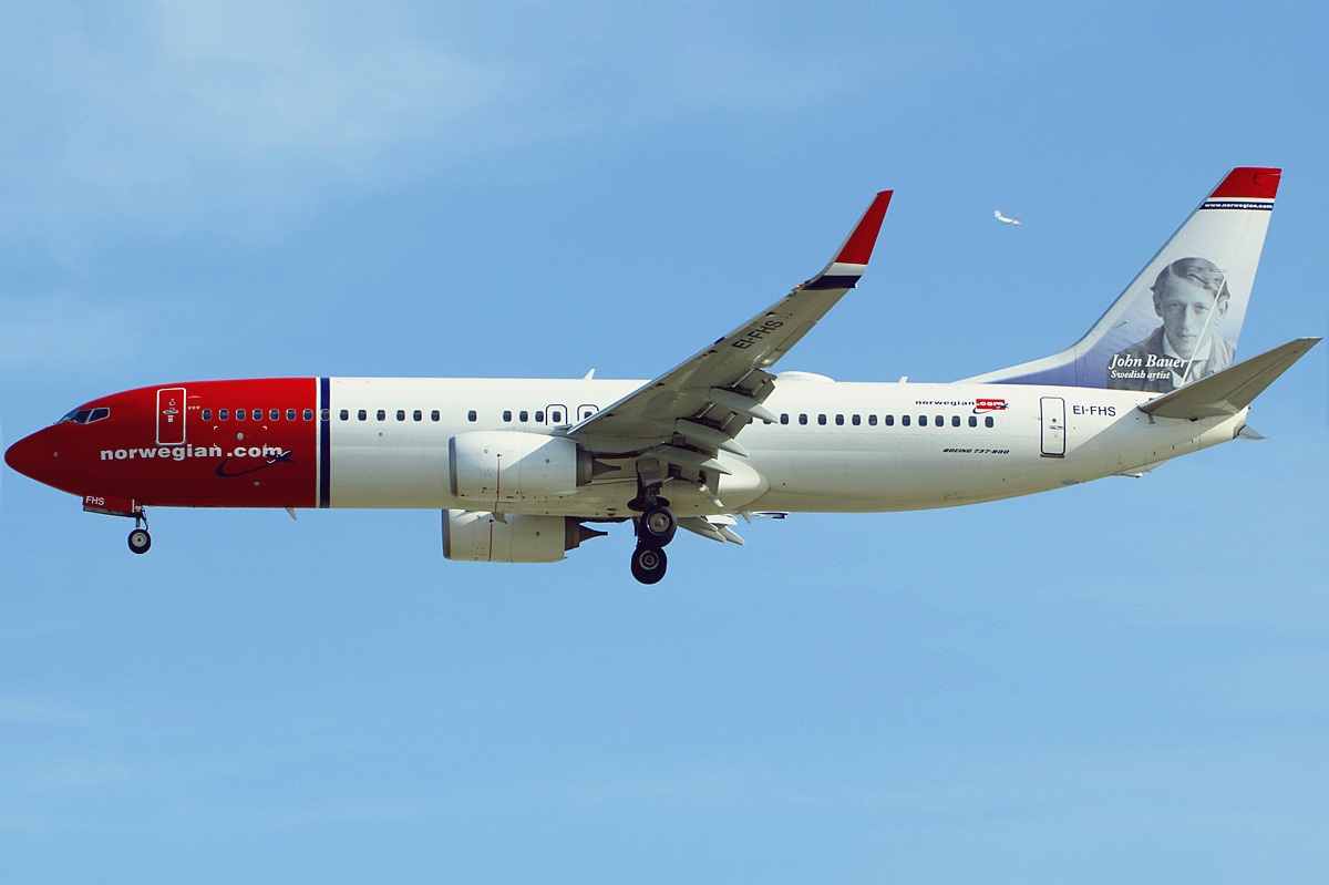 EI-FHS (39021) 2013 Boeing 737-8JP WL
