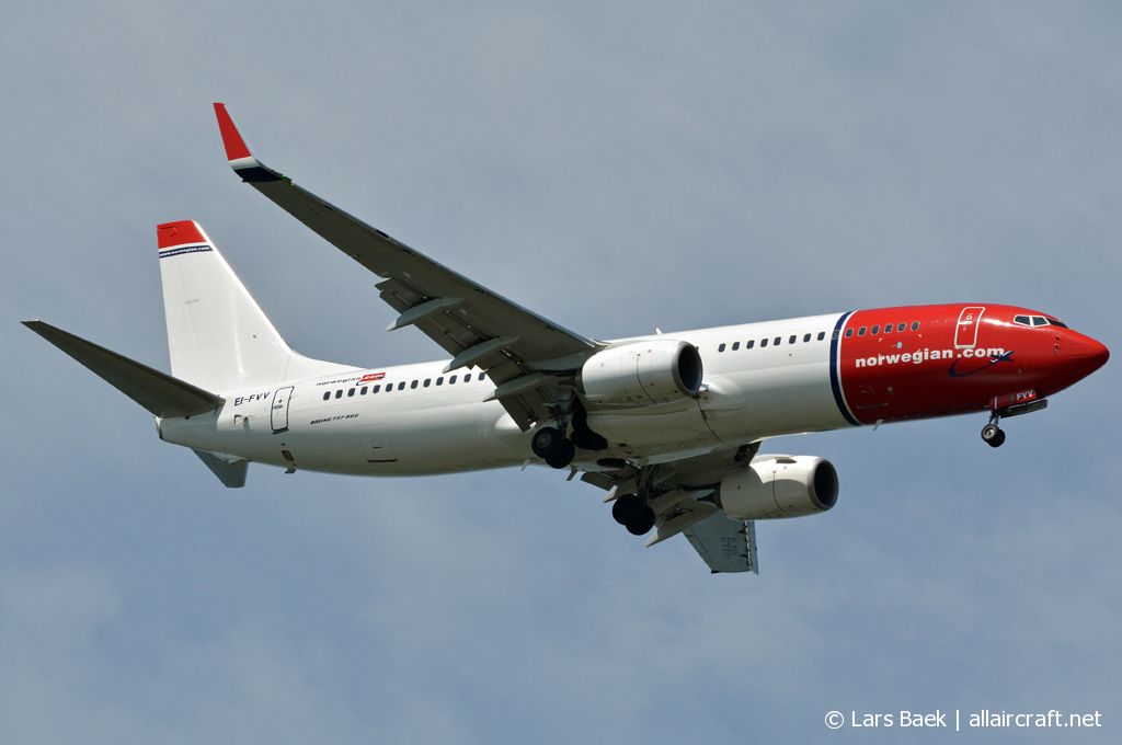 EI-FVV (42281) 2017 Boeing 737-8JP(WL)