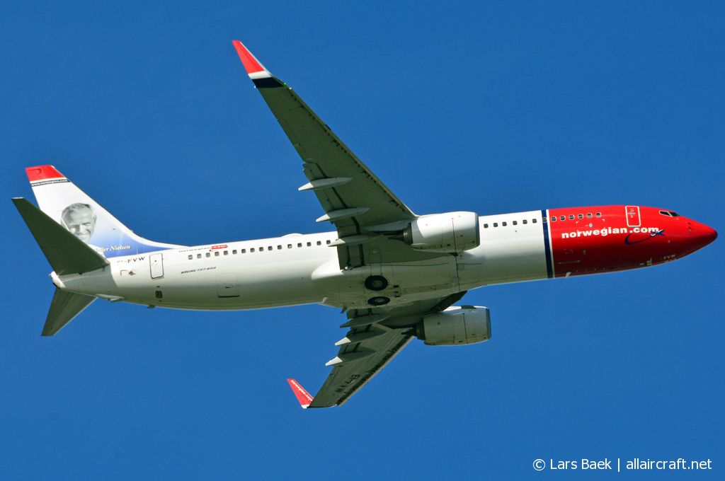 EI-FVW (42282) 2017 Boeing 737-8JP WL