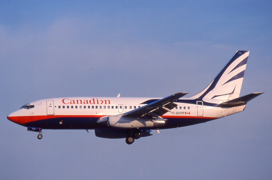 C-GCPP (cn 22255) Boeing 737-217Adv