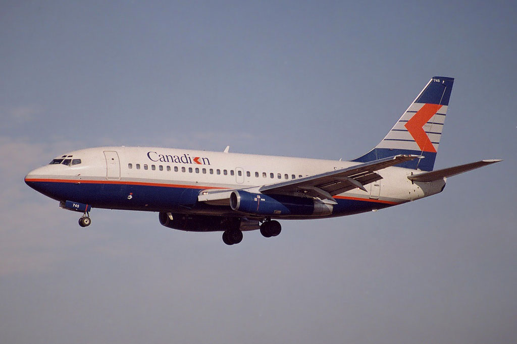 C-GIPW (cn 21712) Boeing 737-275Adv