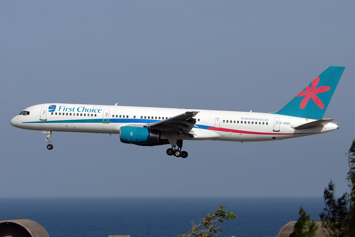 G-OOOX (26158) 1993 Boeing 757-2Y0