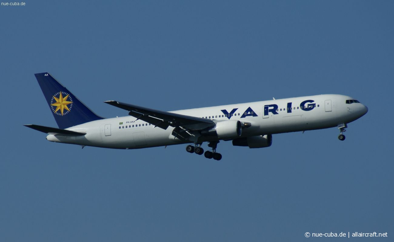 PR-VAA (27909) 1995 Boeing 767-33A(ER)