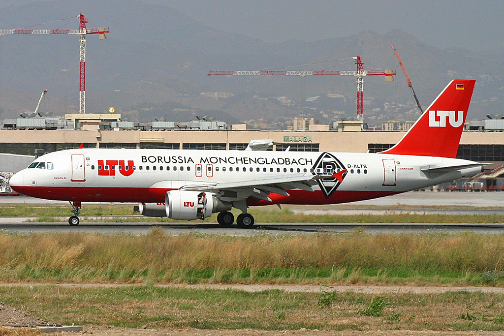 D-ALTB · Airbus A320-214 · (AGP / LEMG)