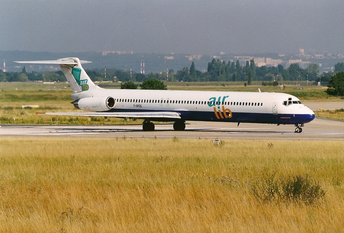 F-GPZE · McDonnell Douglas MD-81 · (ORY / LFPO)
