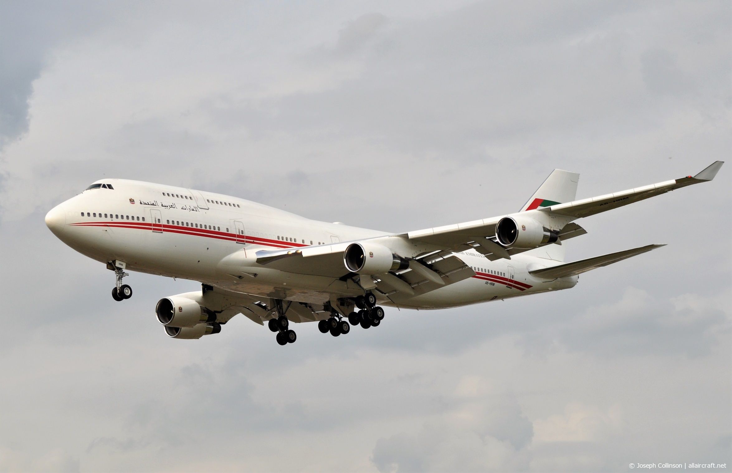 A6-HRM (26903) 1998 Boeing 747-422