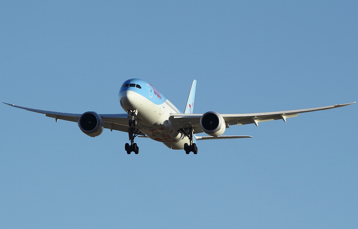 PH-TFM (cn 36429) Boeing 787-8