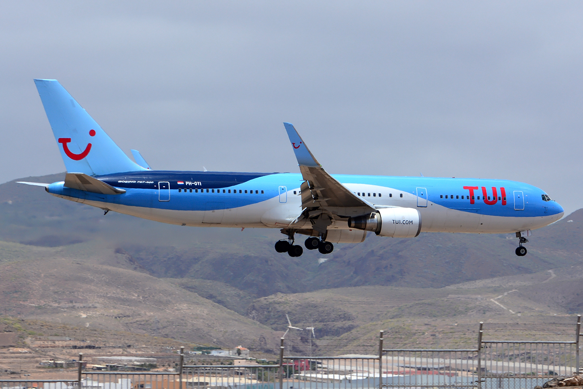 PH-OYI · Boeing 767-304(ER)(WL) · (LPA / GCLP)