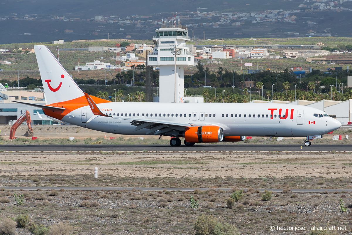 C-FTOH (cn 29647) Boeing 737-8HX(WL)