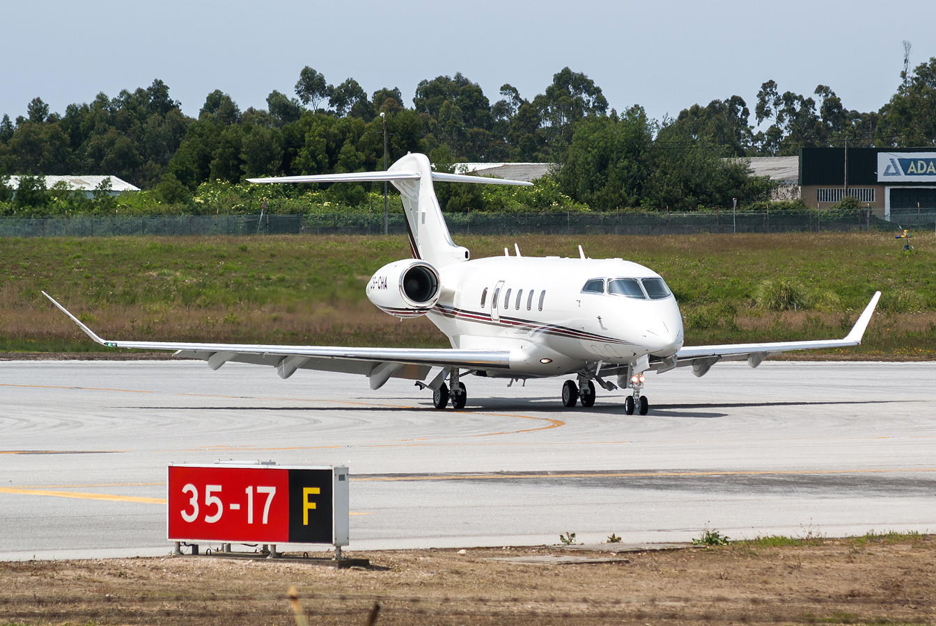 CS-CHA (20544) 2014 Bombardier Challenger 350