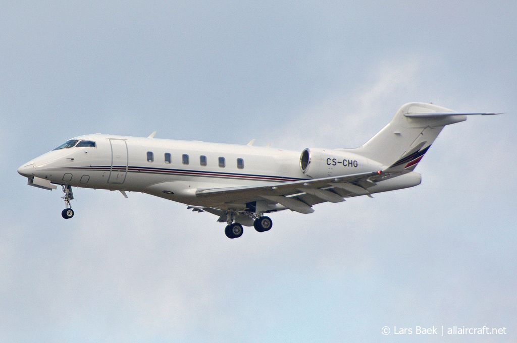 CS-CHG (20699) 2017 Bombardier BD-100-1A10 Challenger 350