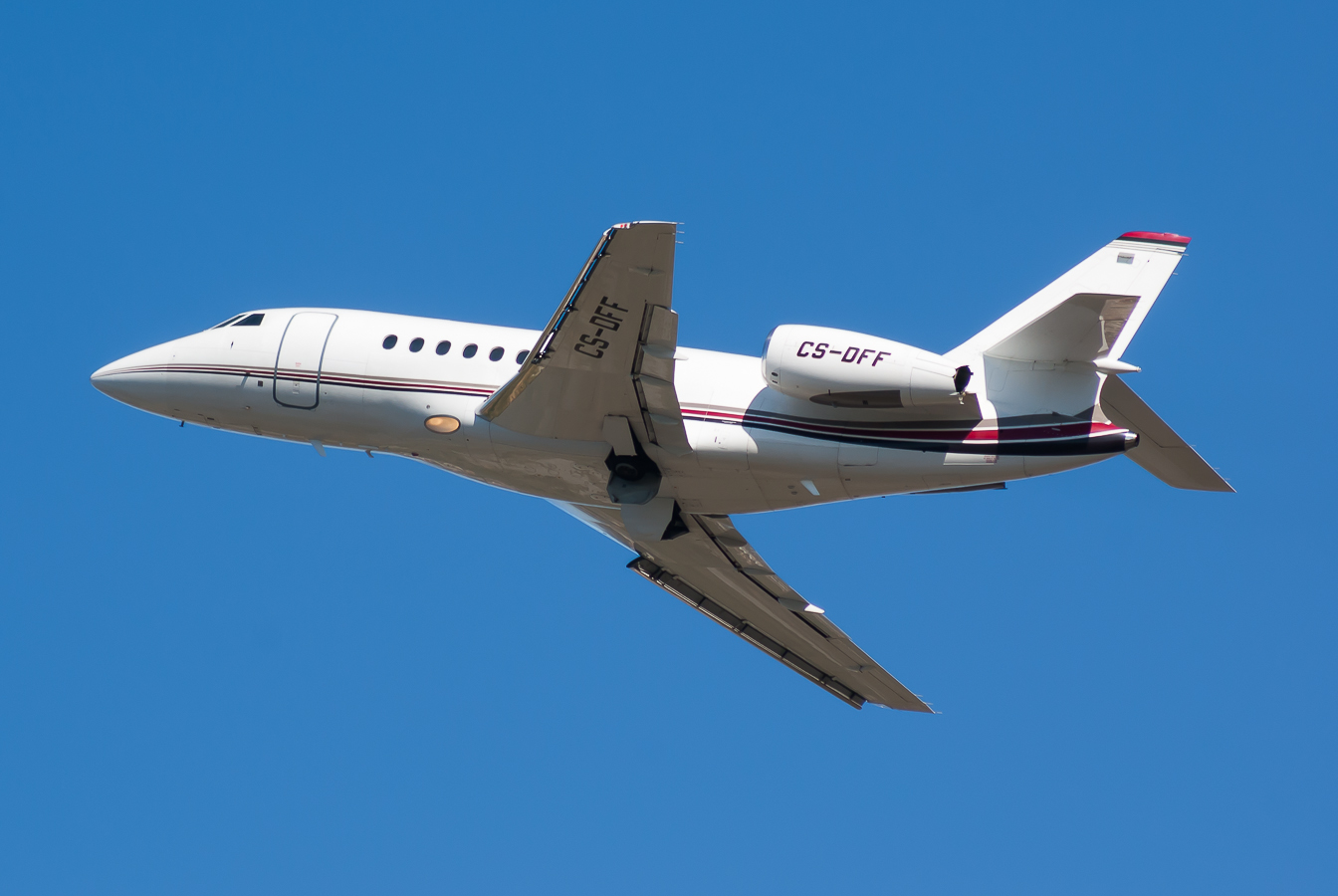 CS-DFF · Dassault Falcon 2000EX · (OPO / LPPR)