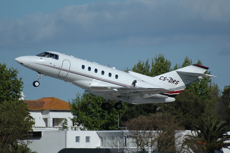 CS-DRS · Raytheon Hawker 850XP · (CAT / LPCS)