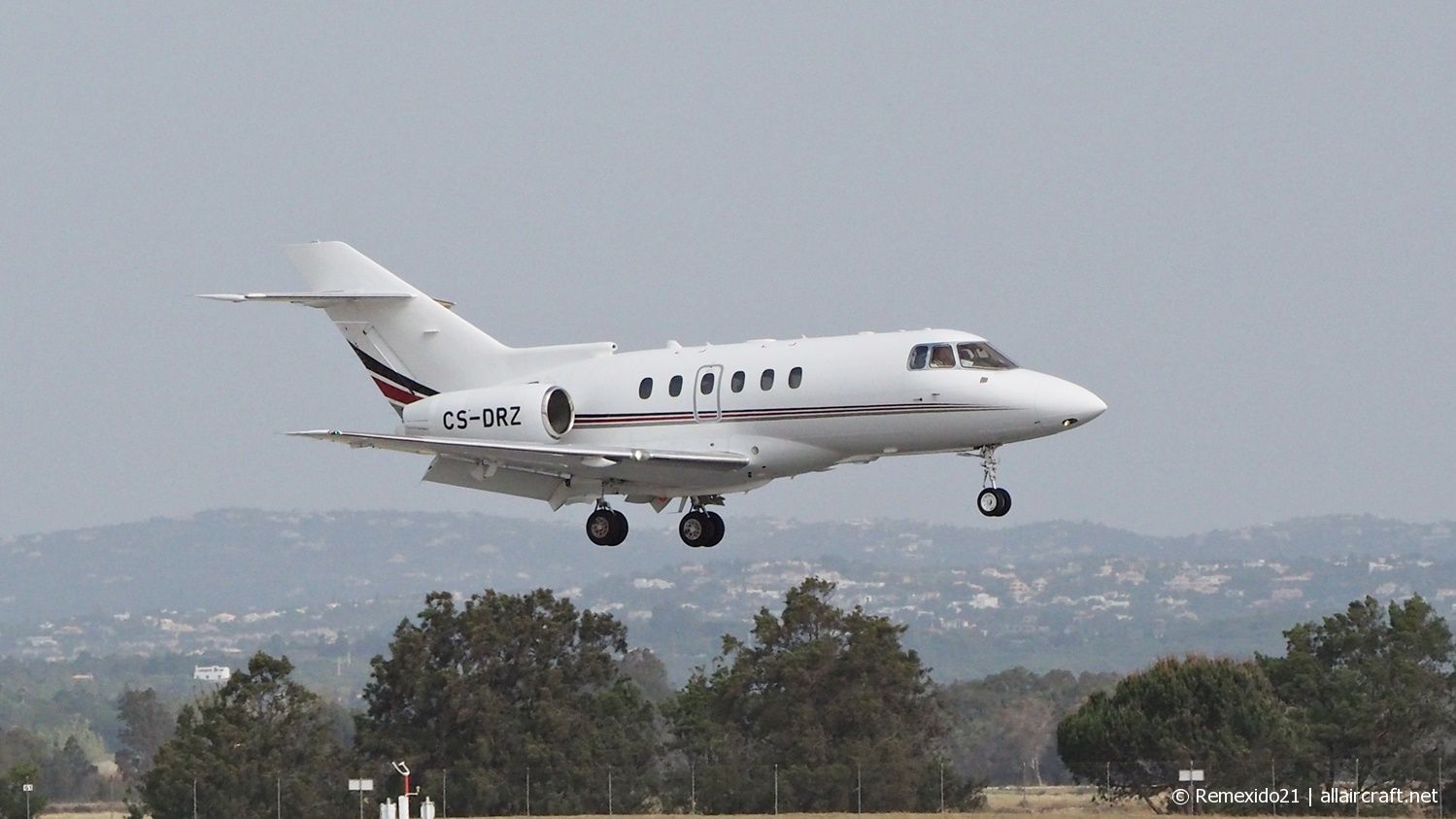 CS-DRZ · Raytheon Hawker 800XP · (FAO / LPFR)