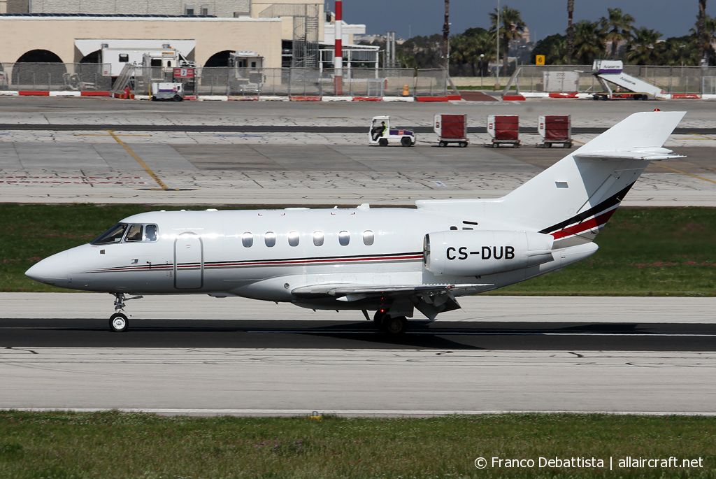 CS-DUB · Hawker Beechcraft 750 · (MLA / LMML)