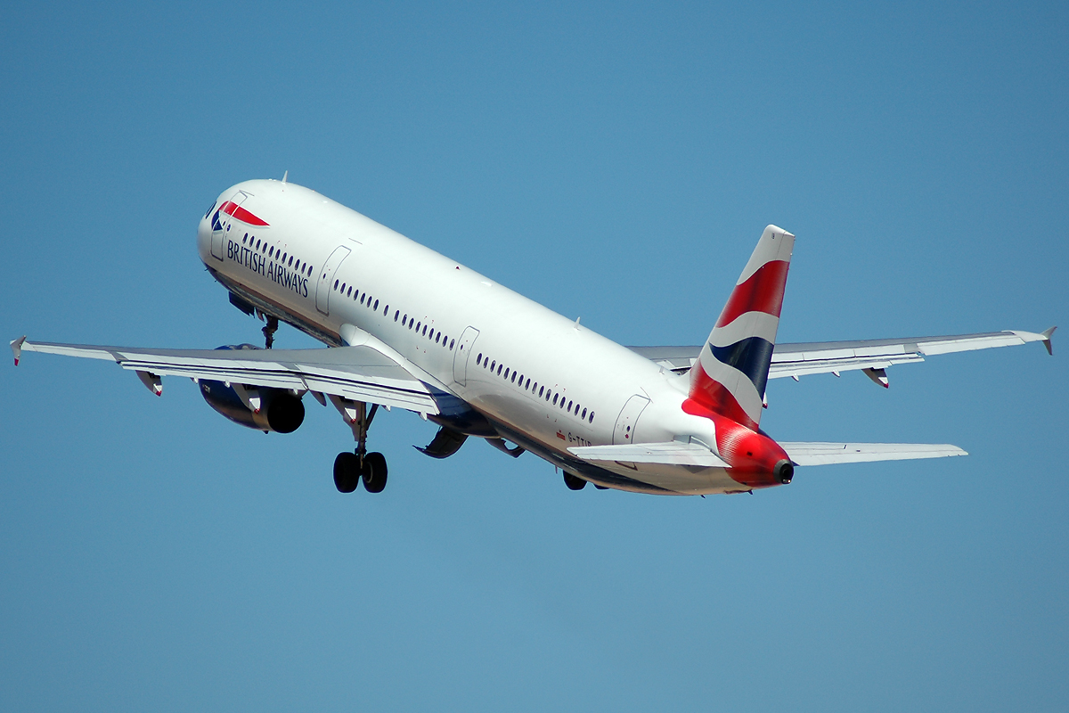 G-TTIB (1433) 2001 Airbus A321-231
