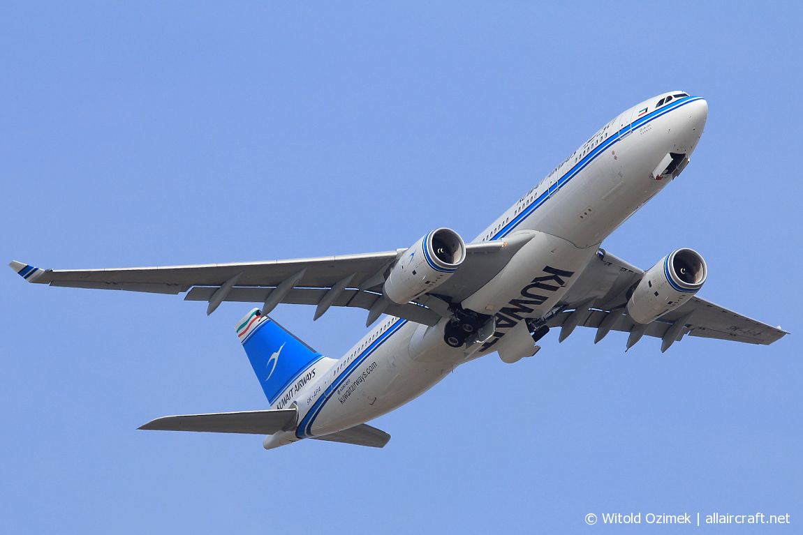 9K-APA (cn 1626) Airbus A330-243