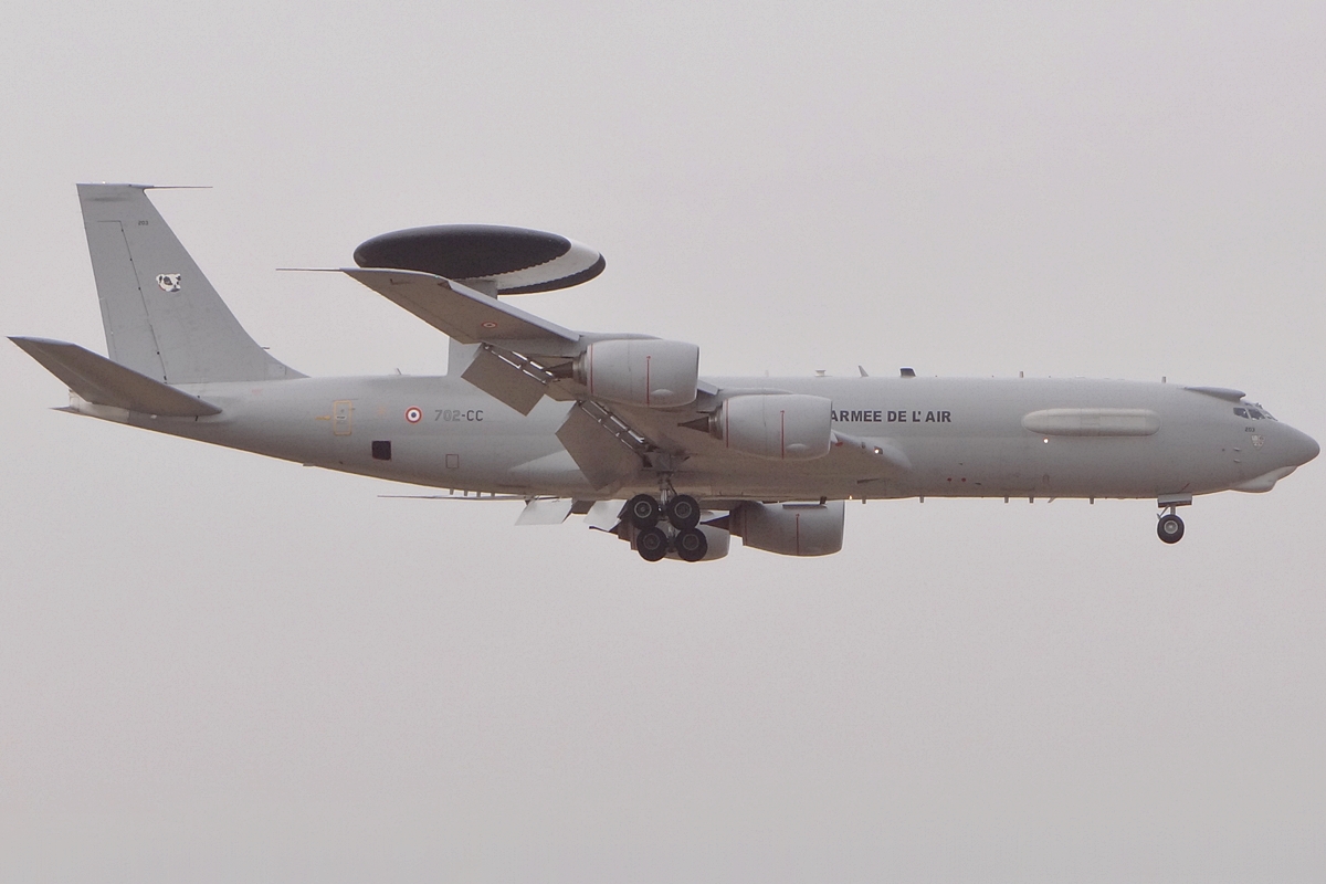 203 702-CC (24117) 1990 Boeing E-3F Sentry