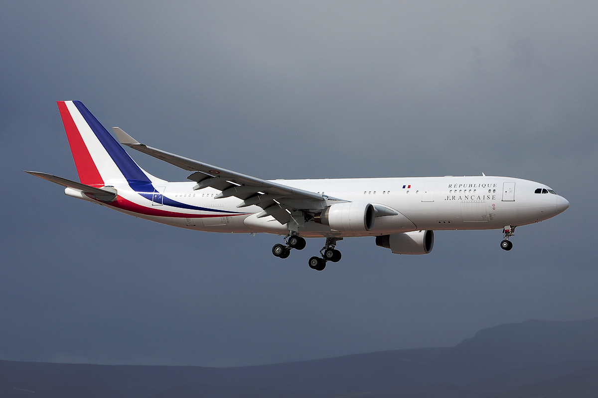 F-RARF (240) 1998 Airbus A330-223
