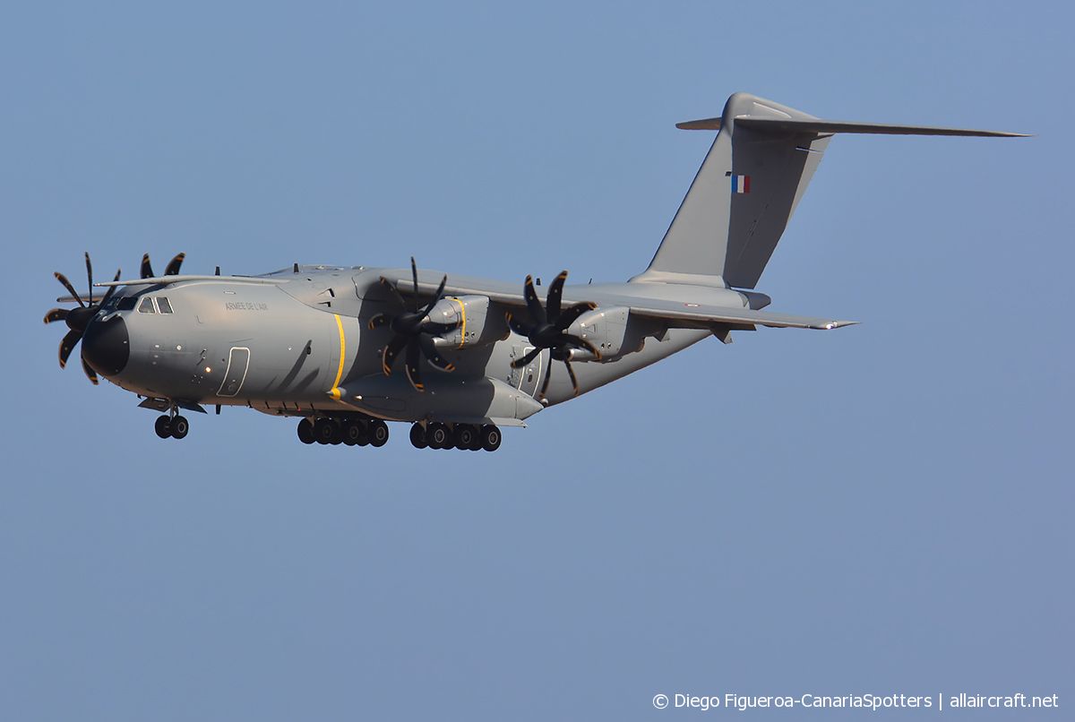 F-RBAQ (102) 2020 Airbus A400M-180