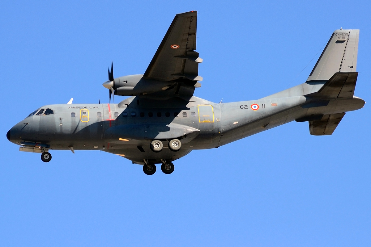 111 · CASA CN-235-200M · (LPA / GCLP)