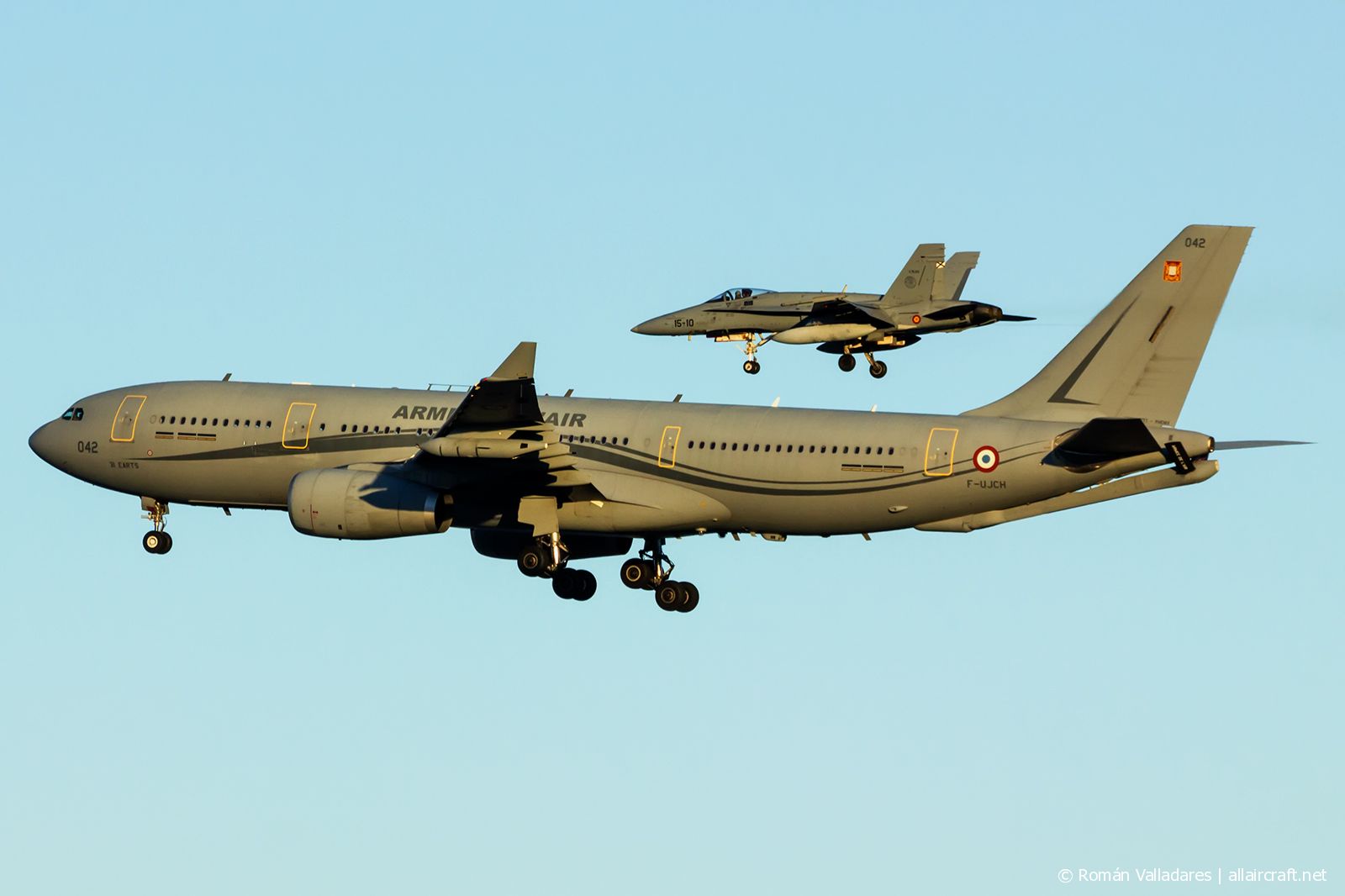 F-UJCH / 042 2017 Airbus A330-243MRTT