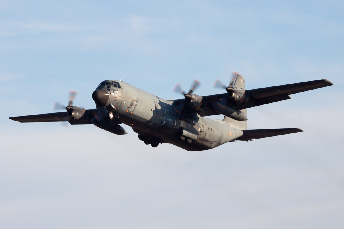 5227 61-PL (382-5227) Lockheed C-130H-30 Hercules