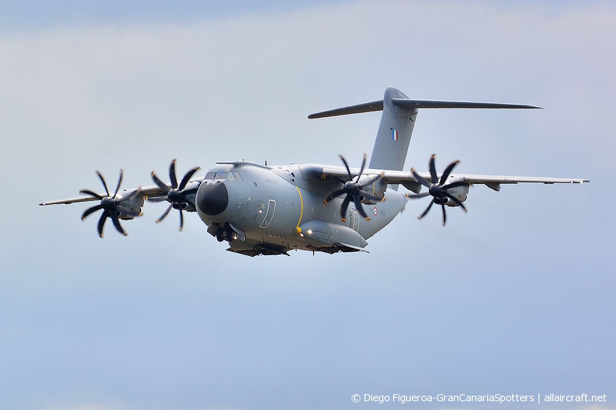 F-RBAA (007) 2013 Airbus A400M-180