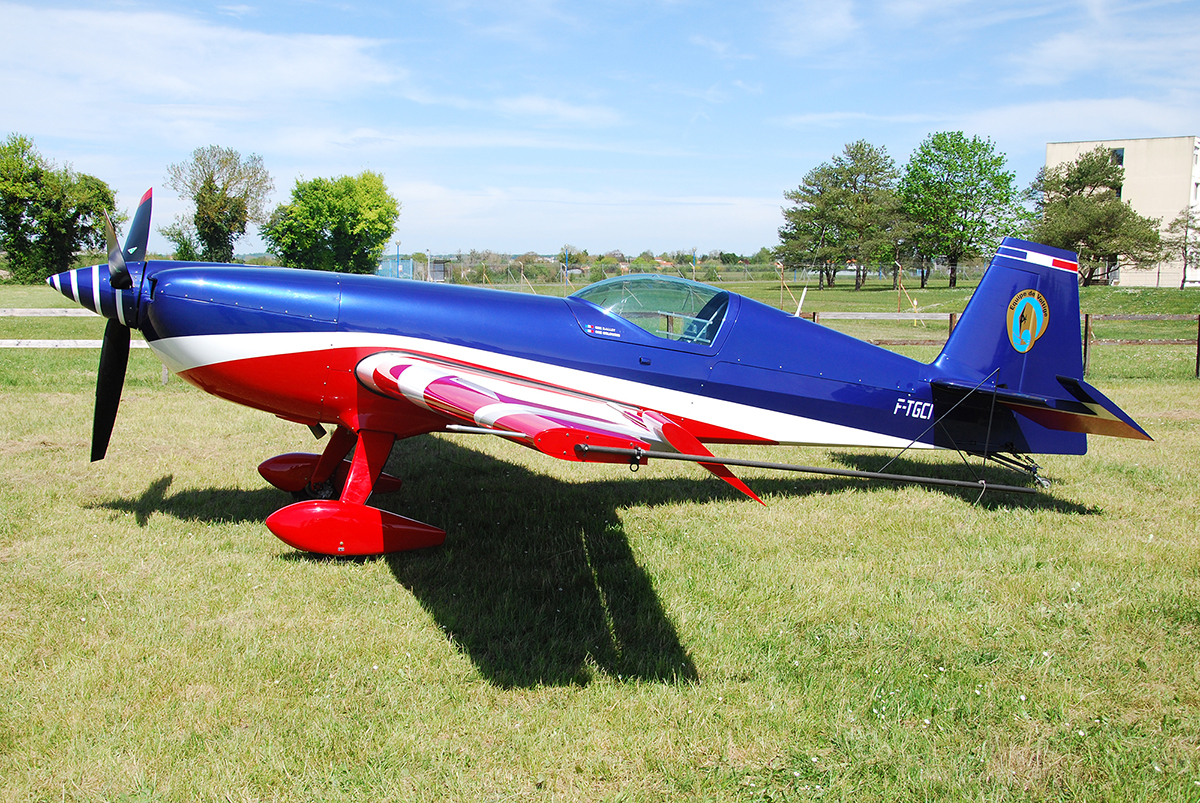 F-TGCI / 4, (cn SC04), Extra EA-330SC