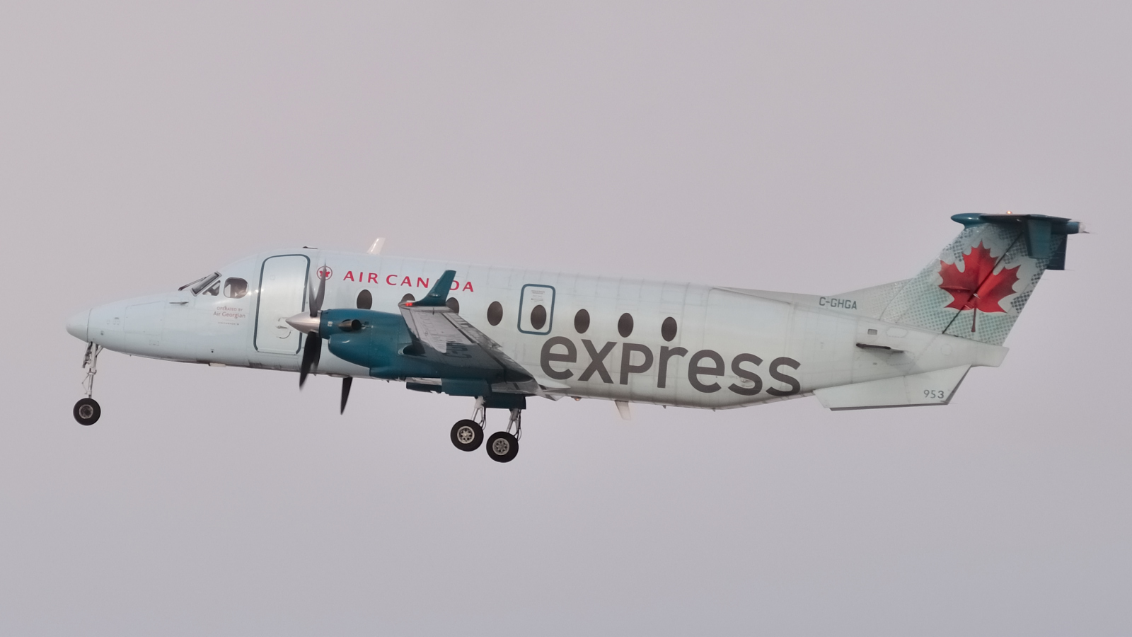 C-GHGA (cn UE-293) Beechcraft 1900D