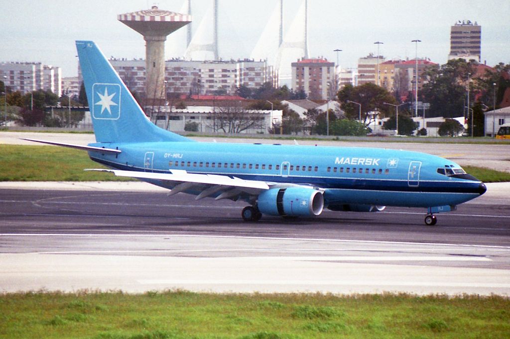 OY-MRJ · Boeing 737-7L9 · (LIS / LPPT)