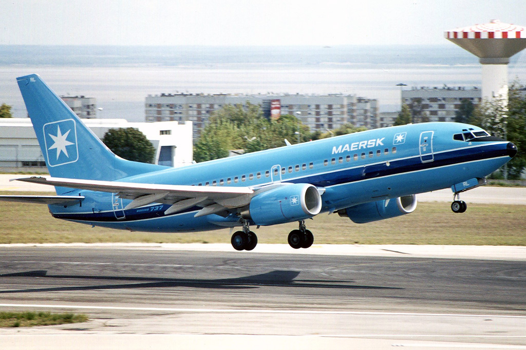 OY-MRL · Boeing 737-7L9 · (LIS / LPPT)