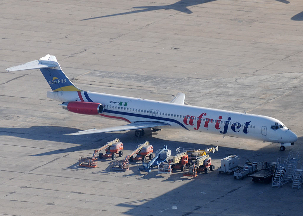 5N-BKO (49855) 1990 McDonnell Douglas MD-83