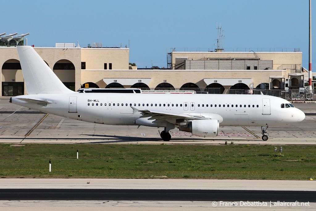 9H-MLL (5372) 2012 Airbus A320-214