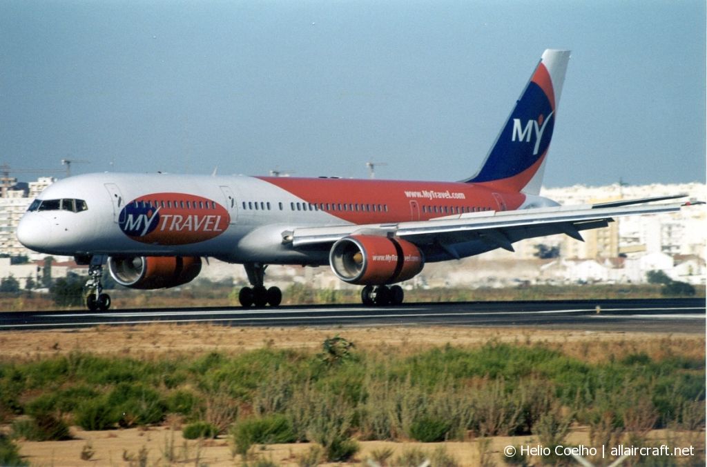 G-PIDS (22195) 1982 Boeing 757-225