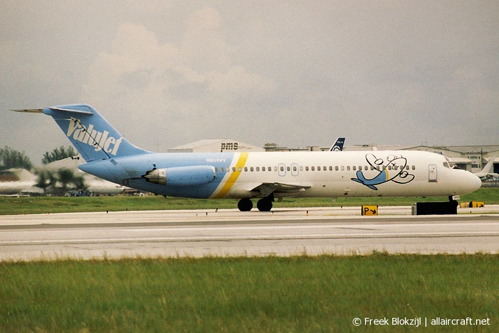 N934VV (47488) 1969 McDonnell Douglas DC-9-32