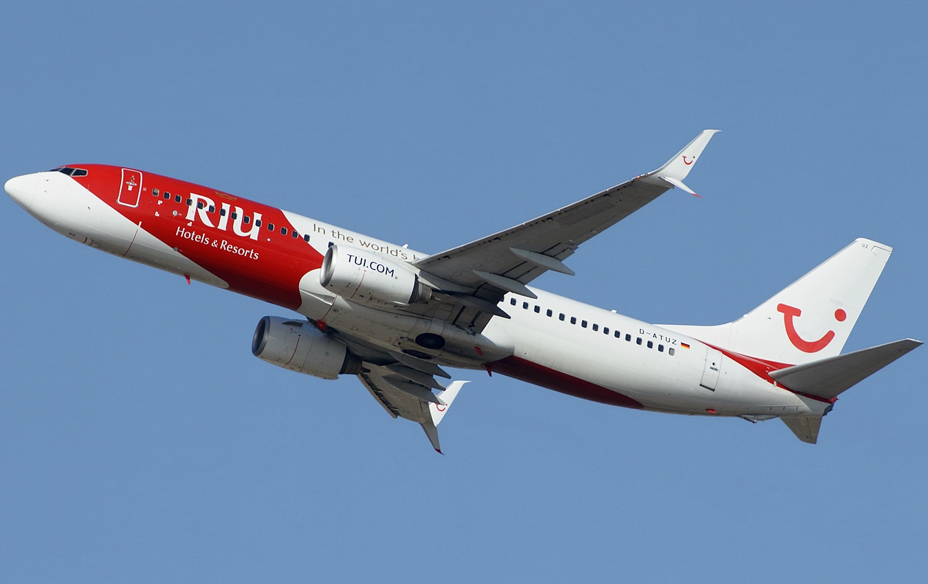 D-ATUZ · Boeing 737-8K5(WL) · (LPA / GCLP)