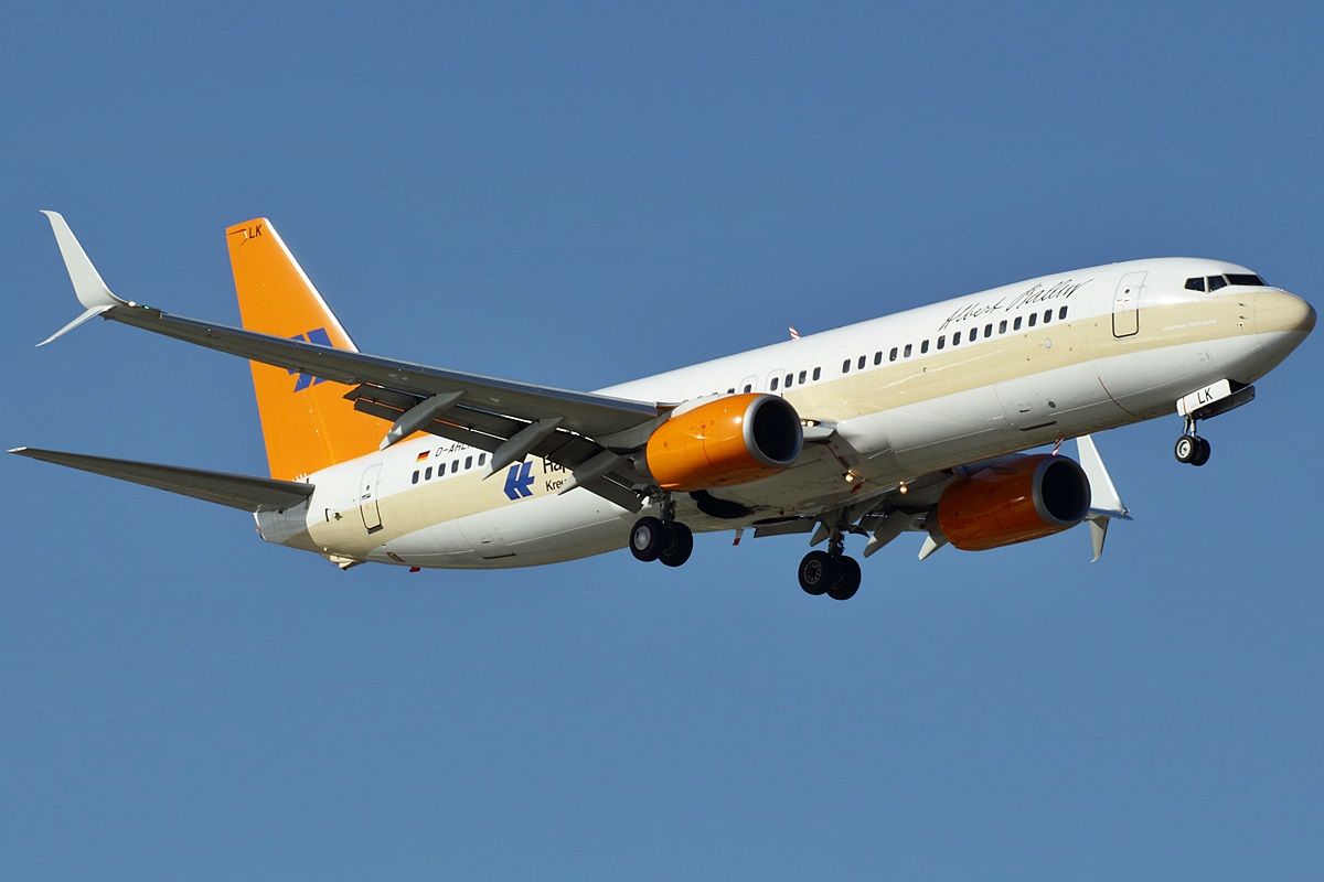 D-AHLK (35143) 2008 Boeing 737-8K5(WL)