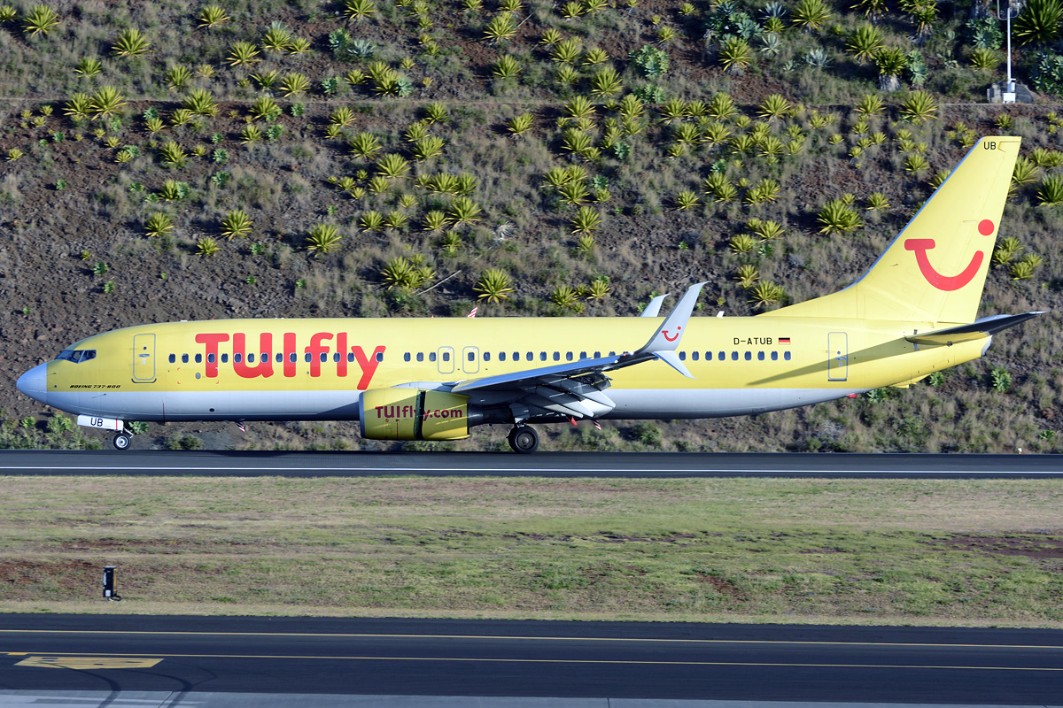 D-ATUB (37247) 2010 Boeing 737-8K5(WL)