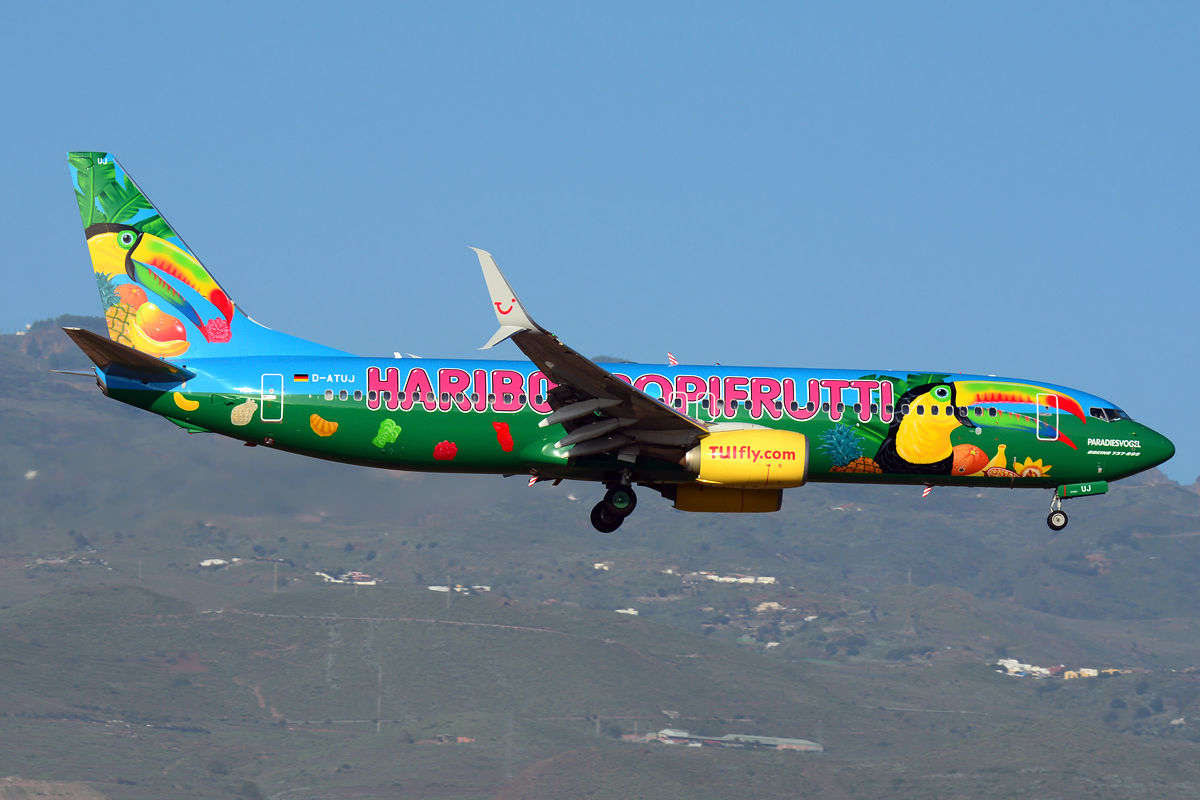D-ATUJ · Boeing 737-8K5 · (LPA / GCLP)