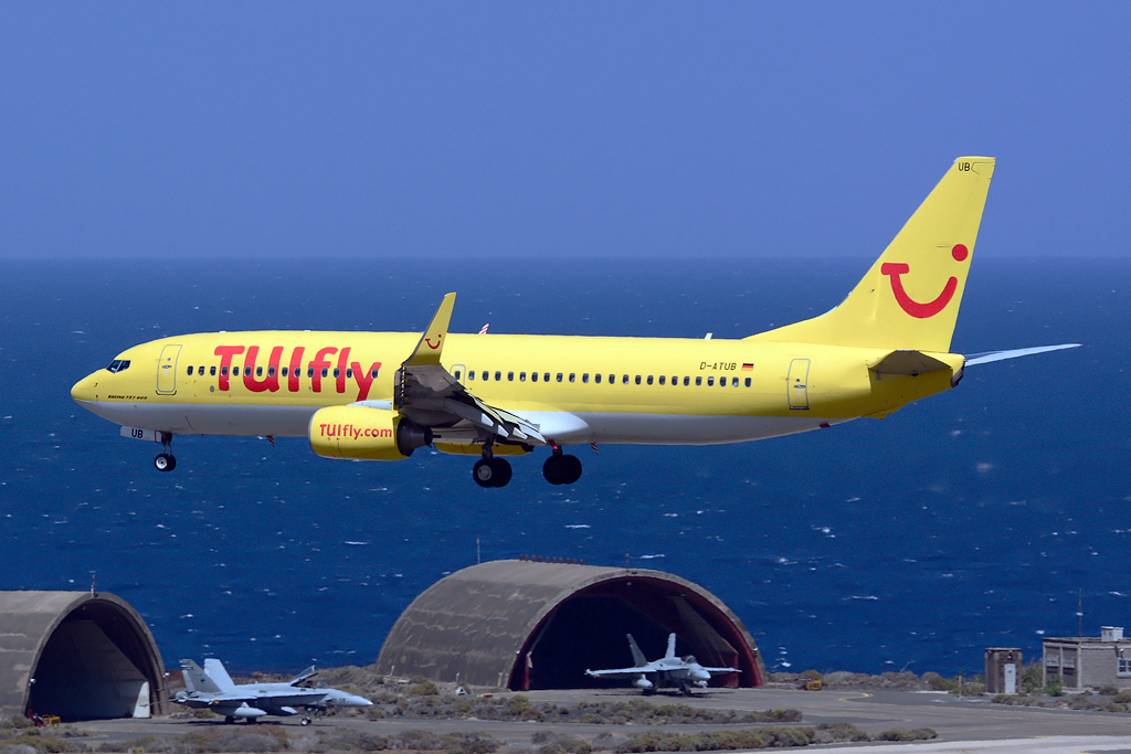D-ATUB (37247) 2010 Boeing 737-8K5(WL)