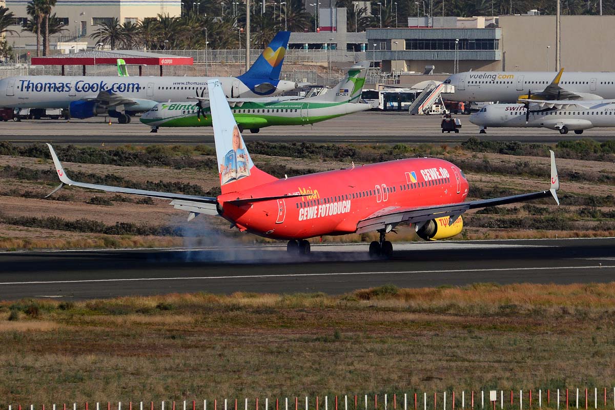 D-AHFZ · Boeing 737-8K5(WL) · (LPA / GCLP)