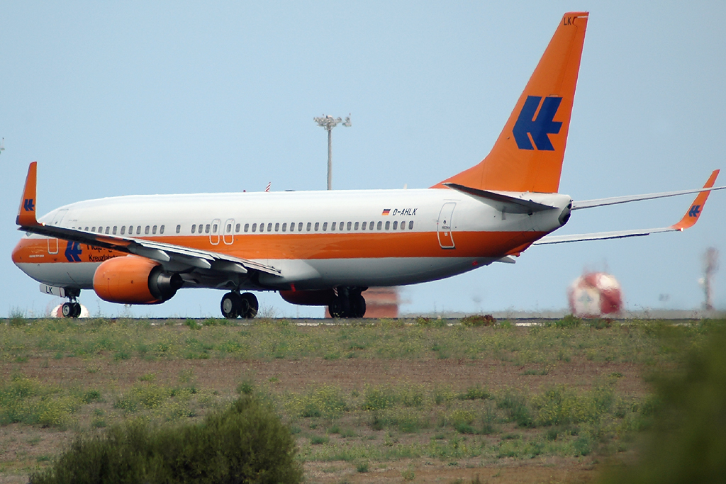 D-AHLK · Boeing 737-8K5(WL) · (MAH / LEMH)