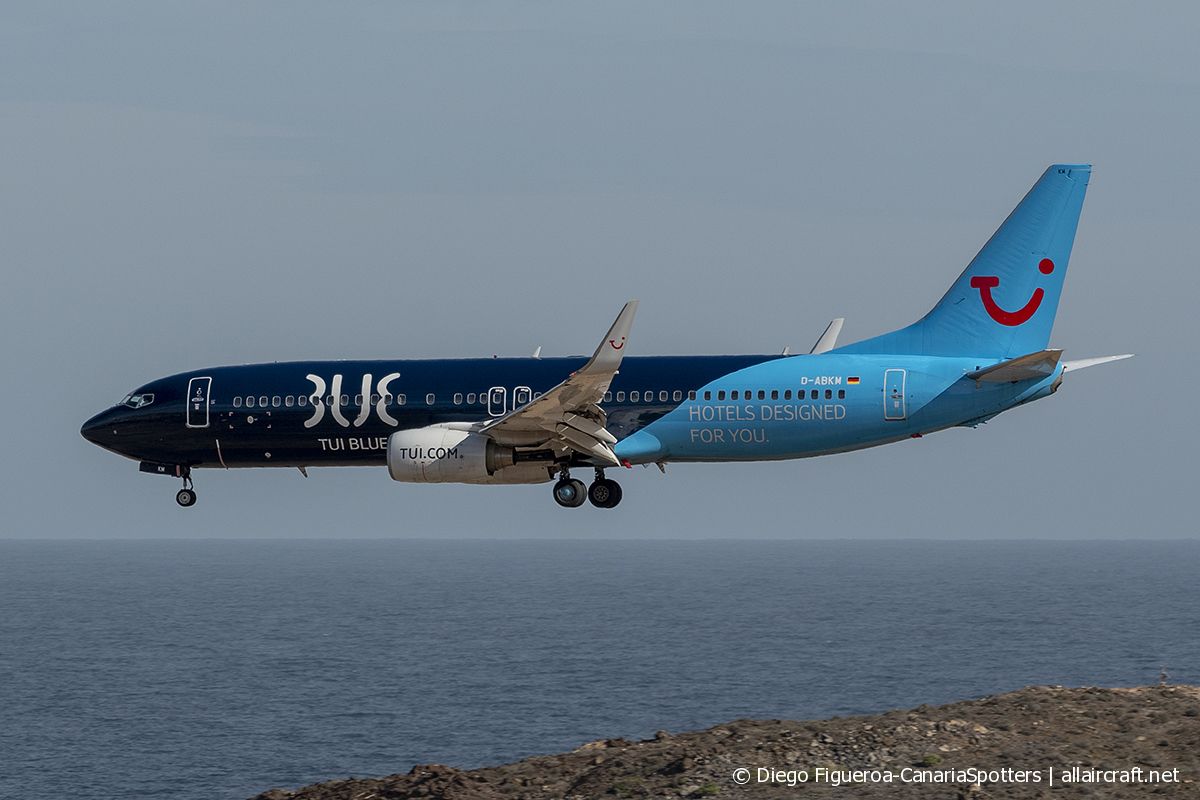 D-ABKM (37755) Boeing 737-86J(WL)