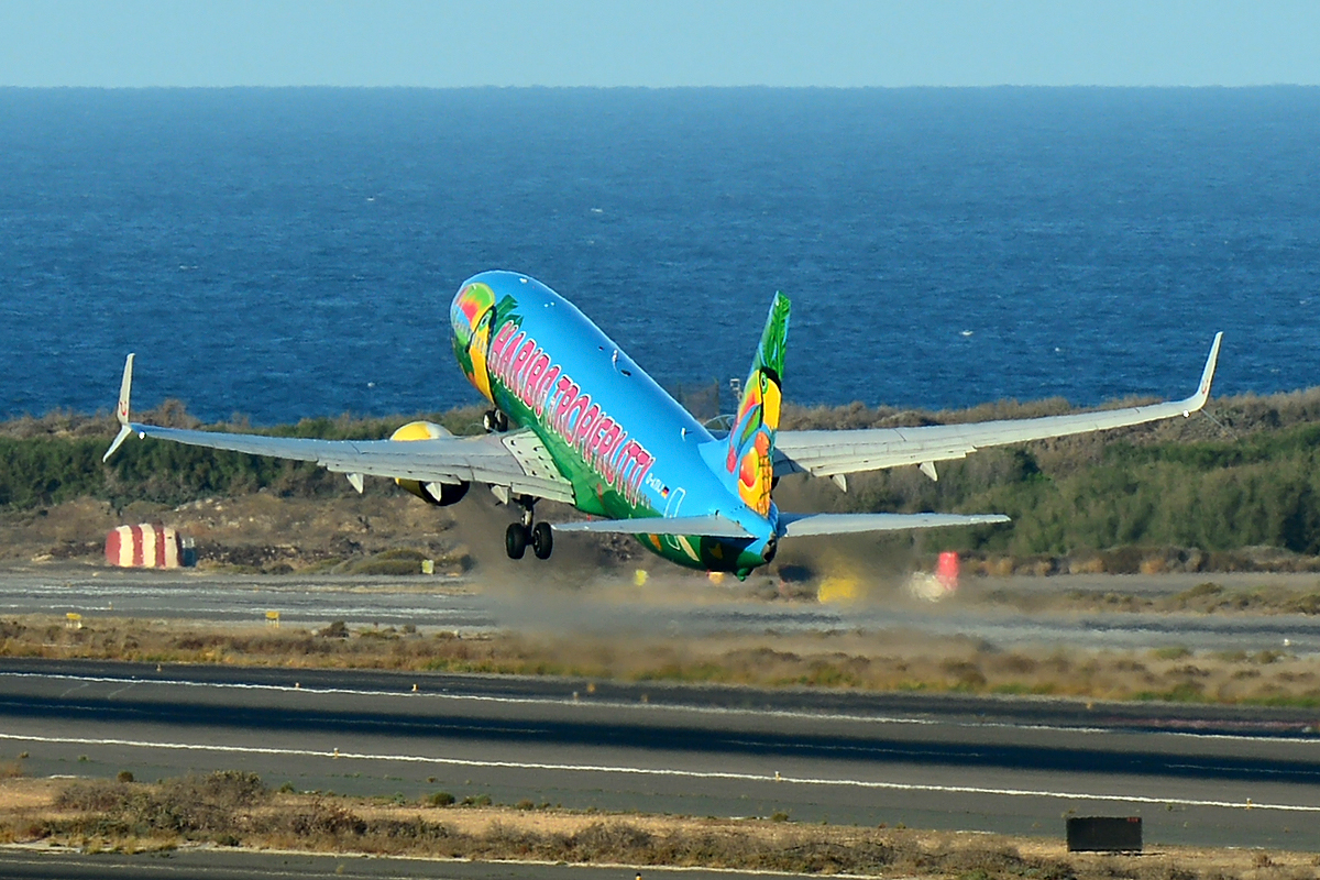 D-ATUJ · Boeing 737-8K5(WL) · (LPA / GCLP)